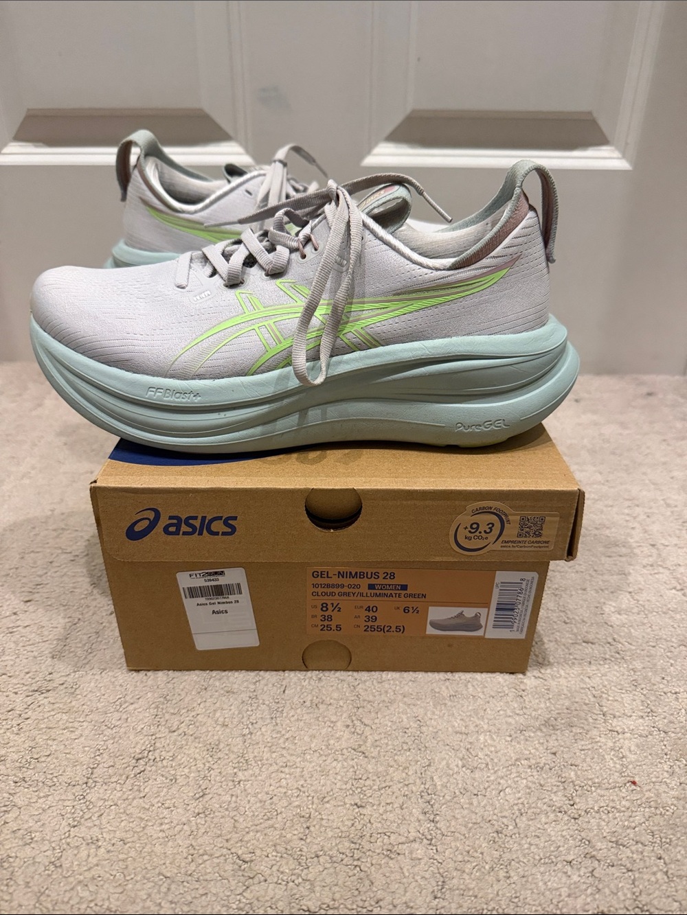 ASICS Women's GEL-Nimbus 28 Running Shoes in Cloud Grey with Illuminating Green